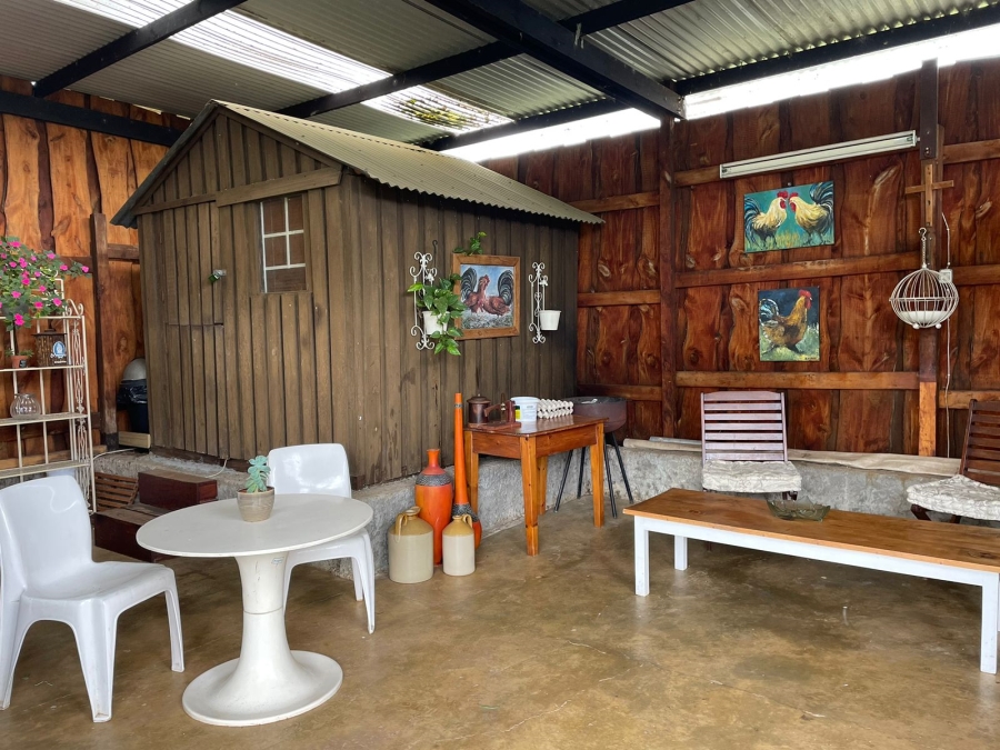 2 Bedroom Property for Sale in Bathurst Eastern Cape